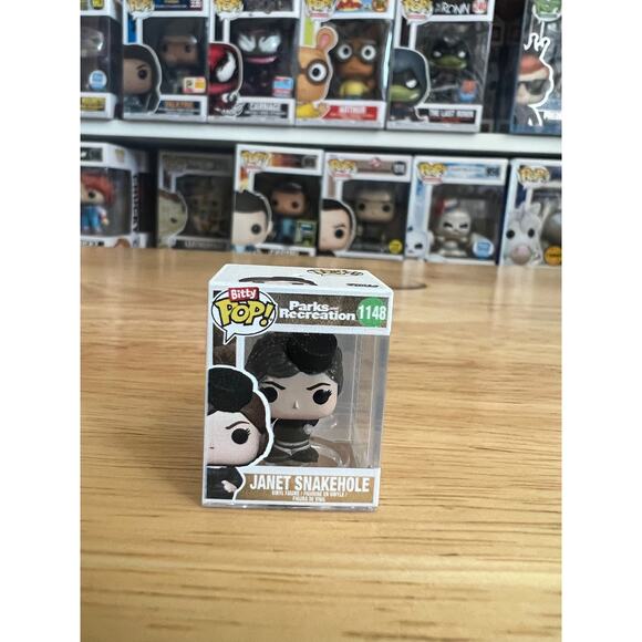BITTY Janet Snakehole April Ludgate Parks & Recreation Funko Pop #1148 Rec Show - Picture 1 of 6